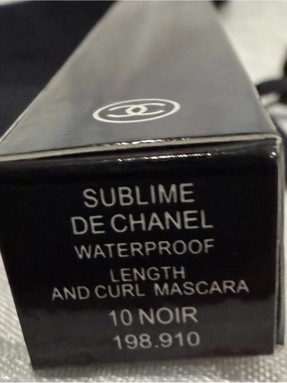 CHANEL Black Length and Curl Mascara 10 Noir New